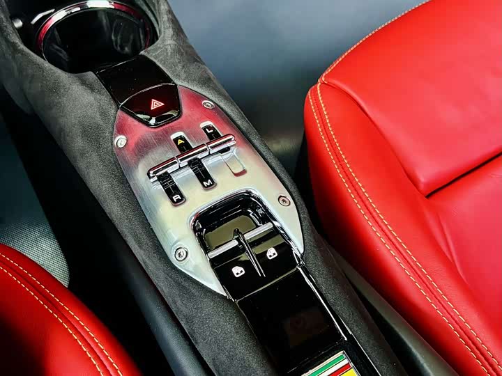 Ferrari 296 2021 2021款 3.0T V6 GTB