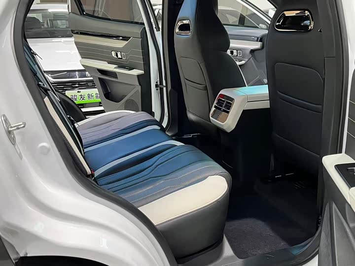 Jetour Shanhai L6 2024 2024款 1.5TD DHT MAX