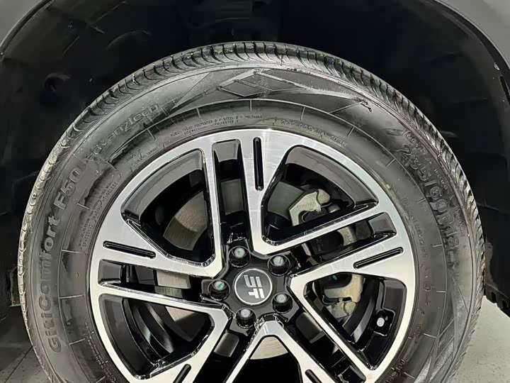 Jetour Shanhai L6 2024 2024款 1.5TD DHT MAX