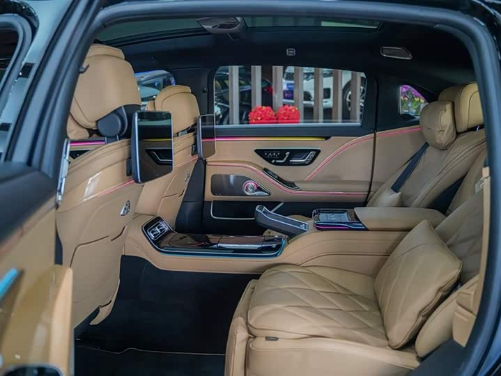 Mercedes-Benz Maybach S-Class 2022 2022款 S 680 4MATIC Virgil Abloh 限量版
