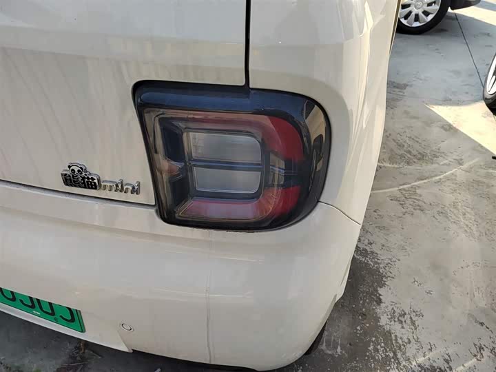 Geely Galaxy Panda Mini 2025 2025款 熊猫mini 210km 元气熊
