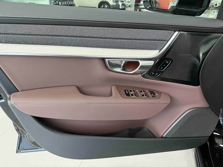 Volvo S90 2026 2026款 B5 智远豪华版