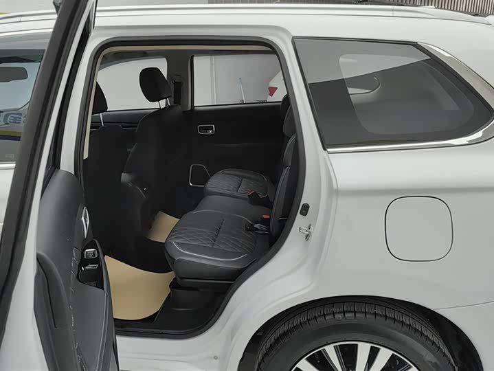 Mitsubishi Outlander 2021 2021款 2.0L 两驱畅享版 5座