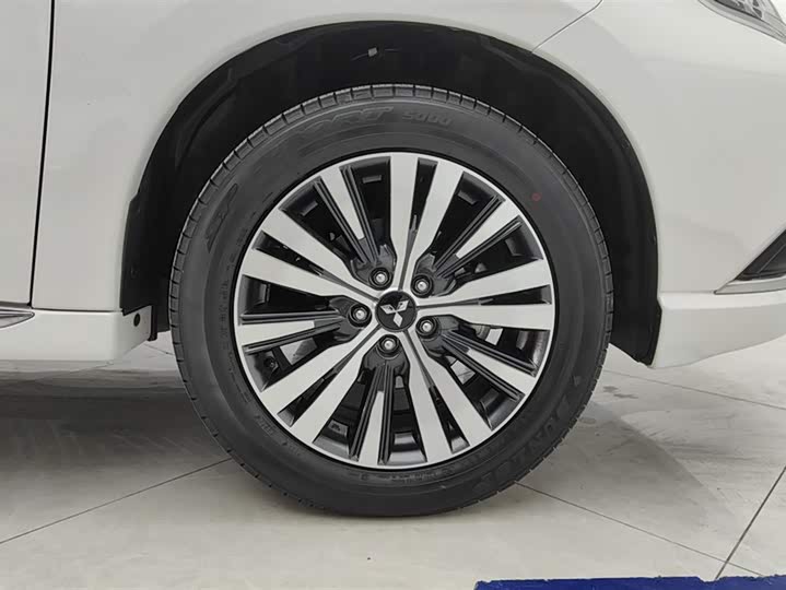 Mitsubishi Outlander 2021 2021款 2.0L 两驱畅享版 5座