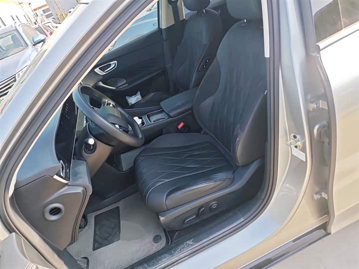 Roewe D7 2023 2023款 EV 510km 后驱旗舰版