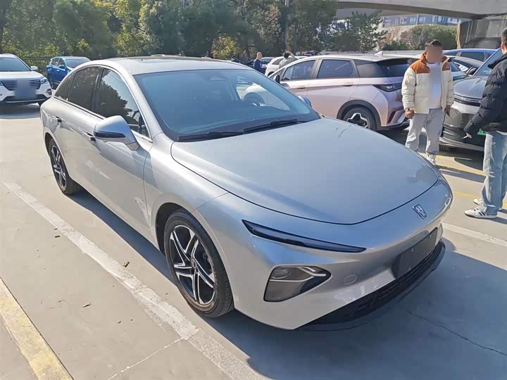 Roewe D7 2023 2023款 EV 510km 后驱旗舰版