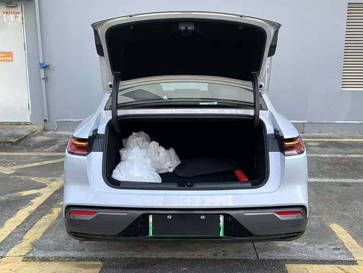 Geely Galaxy Starshine 8 EM-i 2025 2025款 130km EM-i 尊享版