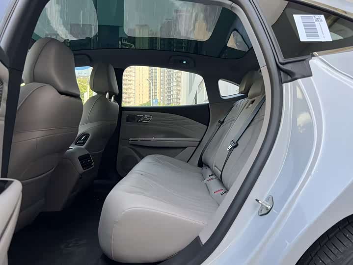 Geely Galaxy Starshine 8 EM-i 2025 2025款 130km EM-i 尊享版