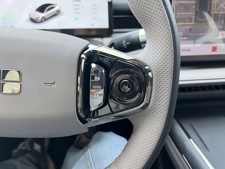 Geely Galaxy Starshine 8 EM-i 2025 2025款 130km EM-i 尊享版