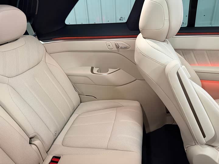 Nio Onvo L90 2025 2025款 Ultra 六座版