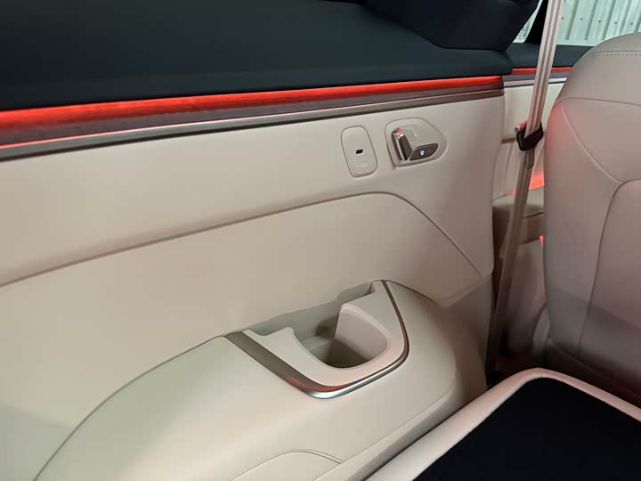 Nio Onvo L90 2025 2025款 Ultra 六座版