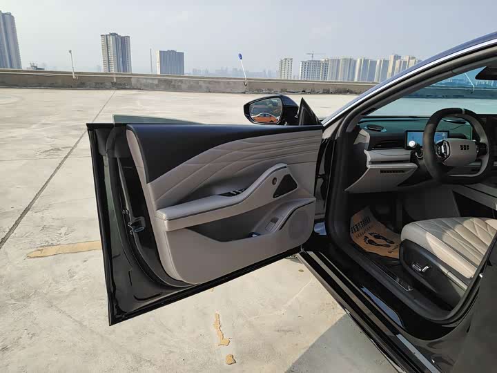 Geely Galaxy Starshine 8 EM-i 2025 2025款 130km EM-i 尊享版