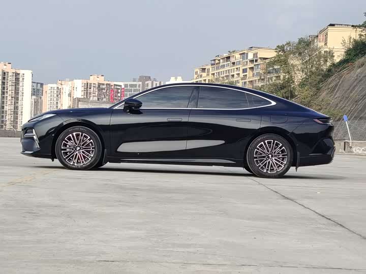 Geely Galaxy Starshine 8 EM-i 2025 2025款 130km EM-i 尊享版