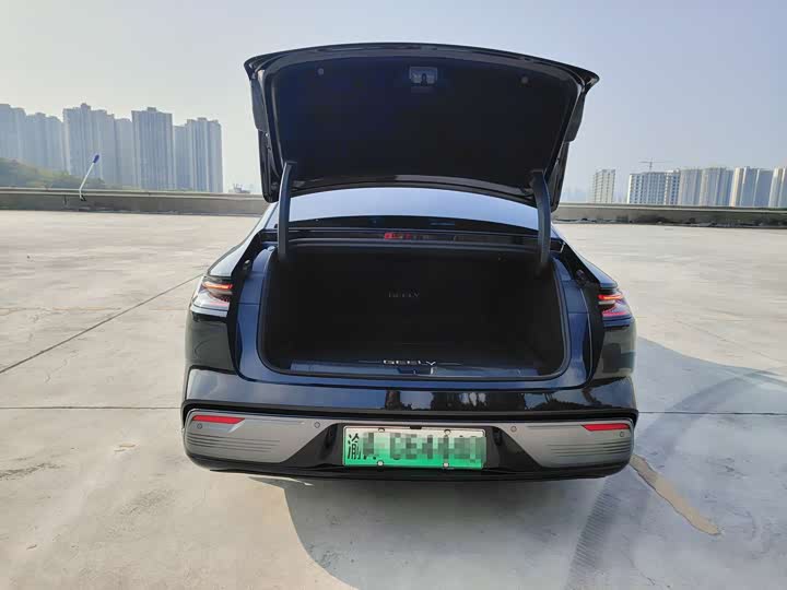 Geely Galaxy Starshine 8 EM-i 2025 2025款 130km EM-i 尊享版
