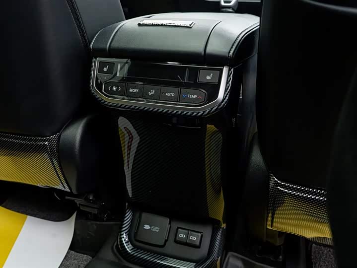 Toyota Crown Kluger 2024 2024款 2.5L HEV四驱旗舰版