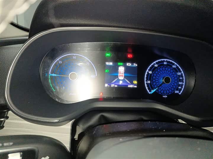 Hongqi E-QM5 2024 2024款 560km PLUS