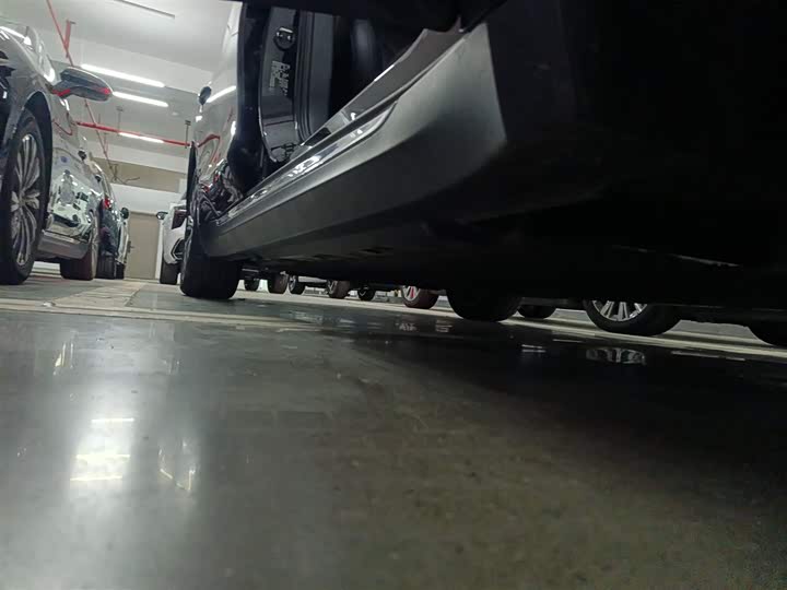 Hongqi E-QM5 2024 2024款 560km PLUS