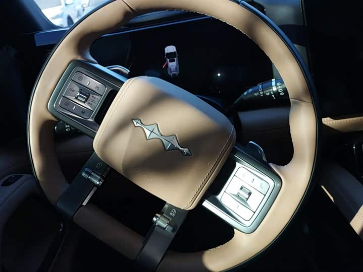 BYD FangChengBao Leopard 8 2025 2025款 智勇旗舰无人机版 6座