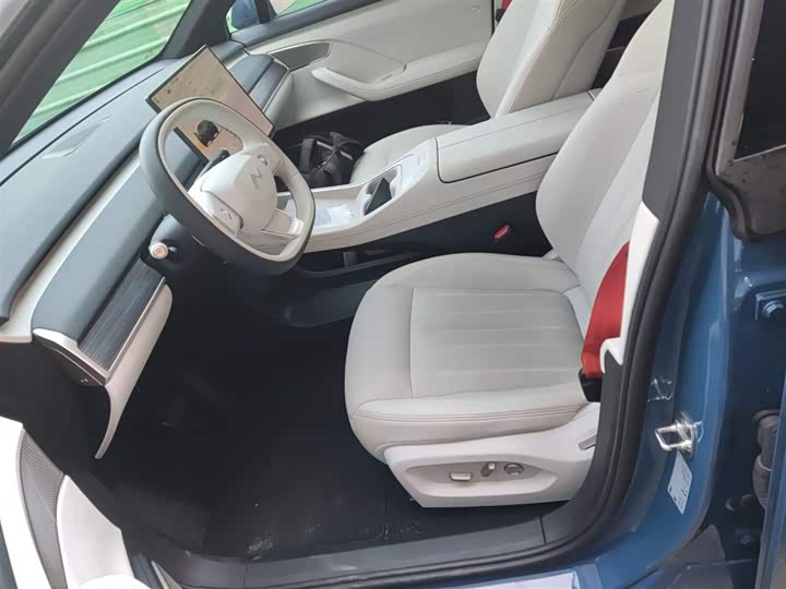 Nio Onvo L60 2024 2024款 60kWh 四驱版