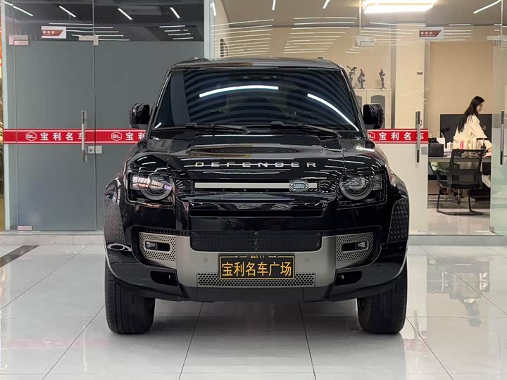 Land Rover Defender 2025 2025款 110 3.0T P400 X-Dynamic HSE