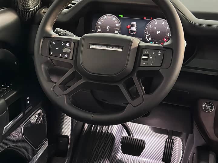 Land Rover Defender 2025 2025款 110 3.0T P400 X-Dynamic HSE