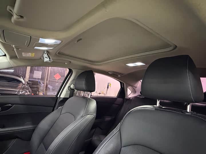 Kia K3 2021 2021款 1.5L CVT时尚版