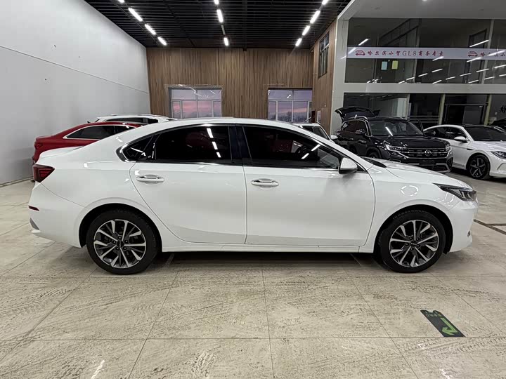 Kia K3 2021 2021款 1.5L CVT时尚版