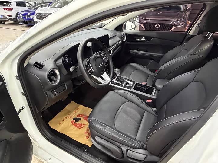 Kia K3 2021 2021款 1.5L CVT时尚版