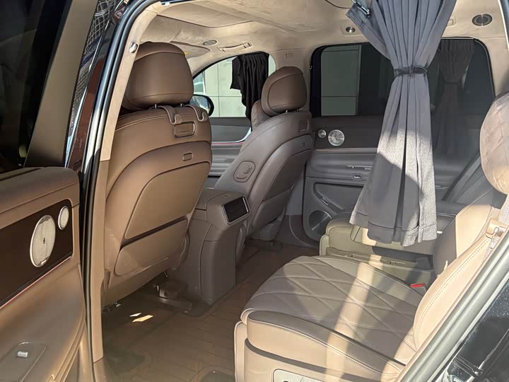 Aito M9 2025 2025款 增程 Ultra版 52kWh 6座版