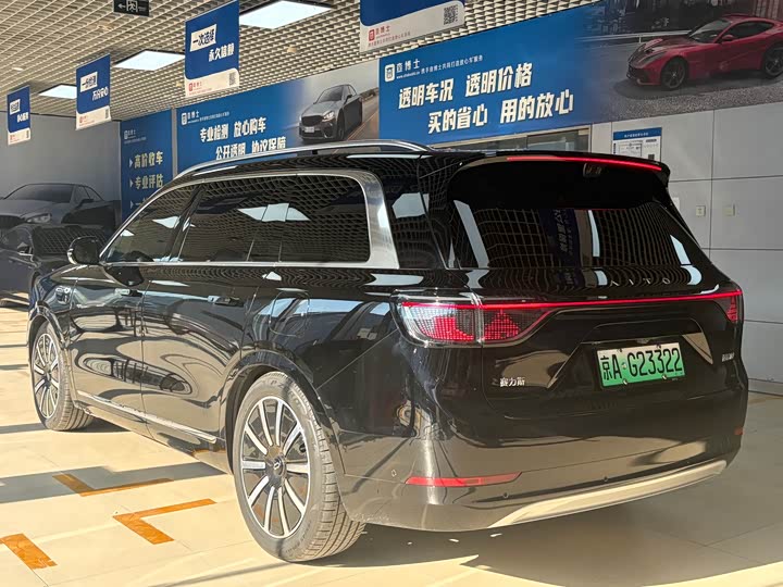 Aito M9 2025 2025款 增程 Ultra版 52kWh 6座版