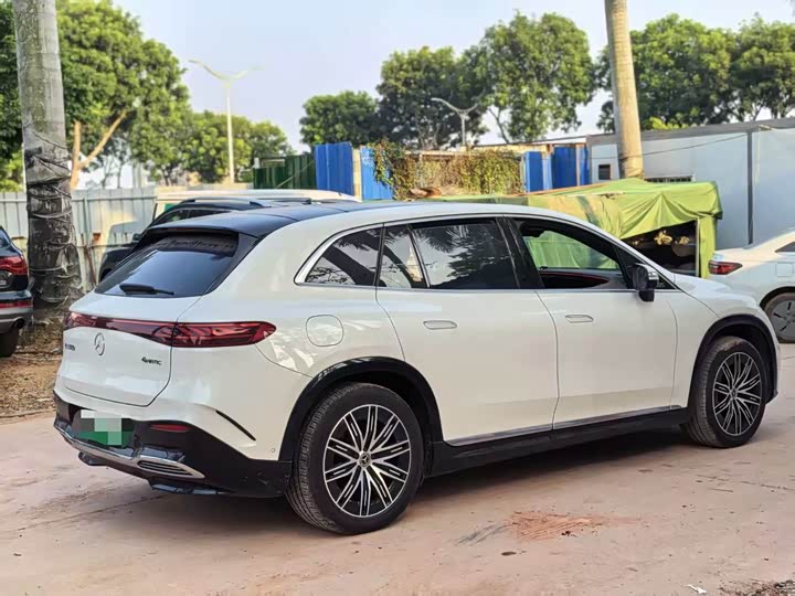 2023 Mercedes-Benz EQS SUV