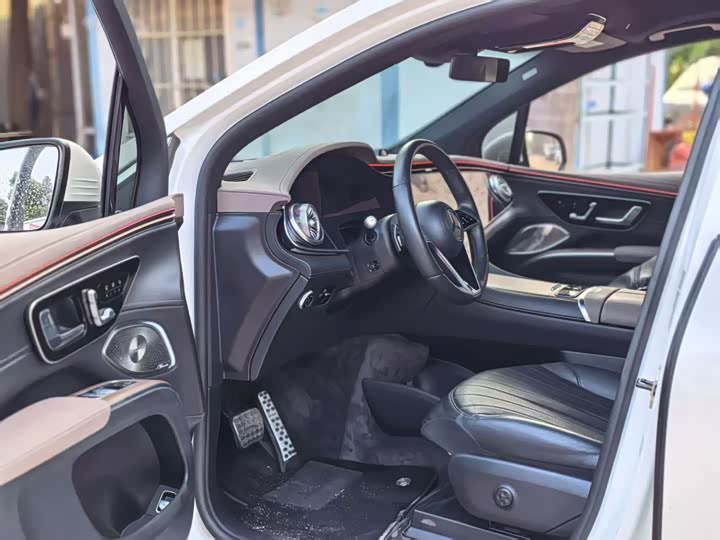 Mercedes-Benz EQS SUV 2023 2023款 450 4MATIC 豪华版