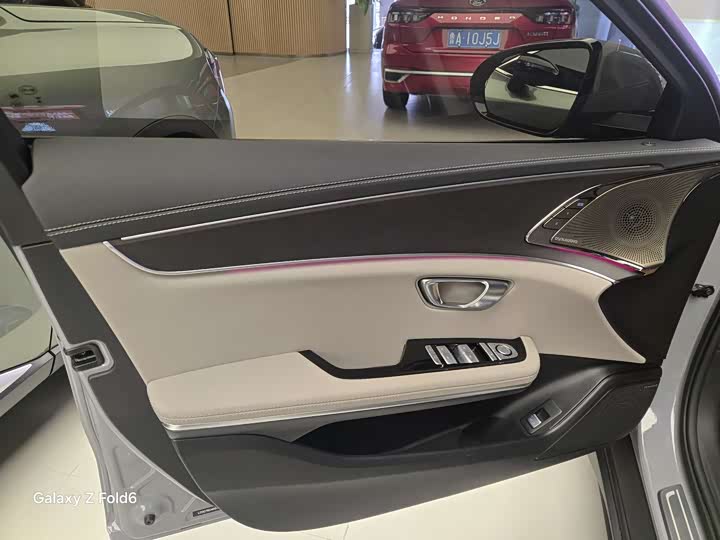 BYD Han 2025 2025款 DM-i 智驾版 125KM激光雷达旗舰型