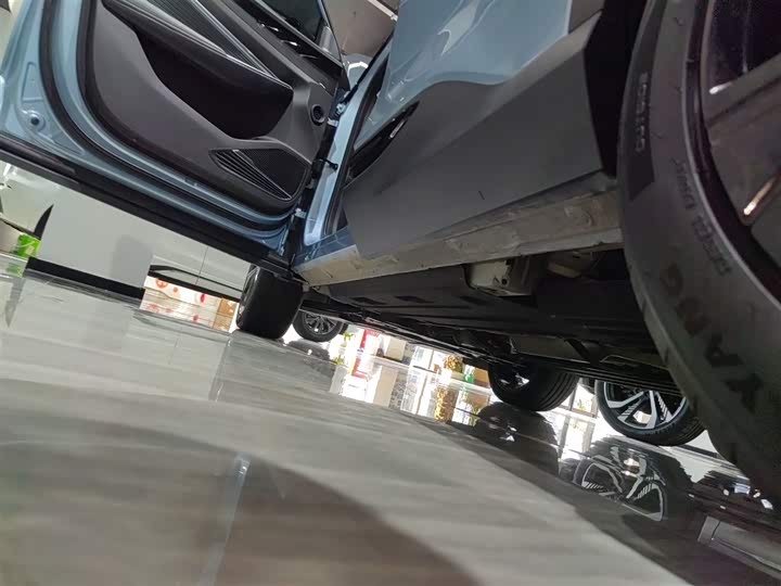 Geely Atlas 2024 2024款 1.5TD 智尊版