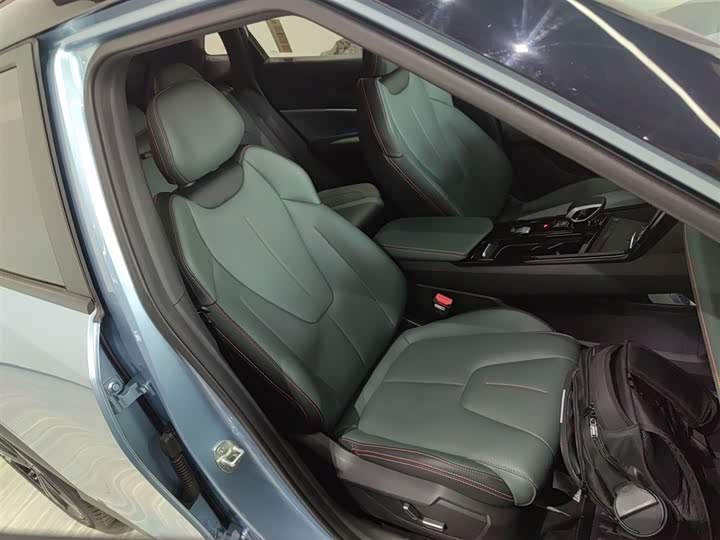 Geely Atlas 2024 2024款 1.5TD 智尊版