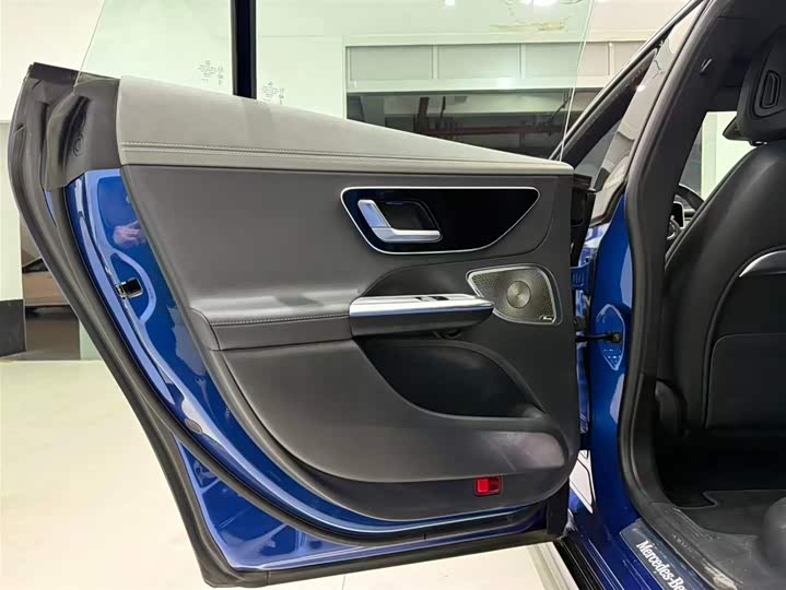 Mercedes-Benz EQE 2022 2022款 350 先锋版