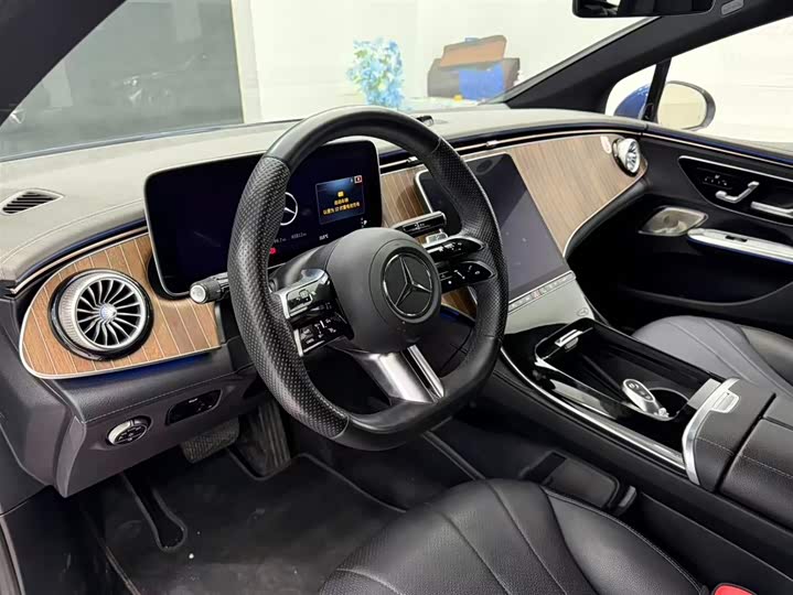 Mercedes-Benz EQE 2022 2022款 350 先锋版