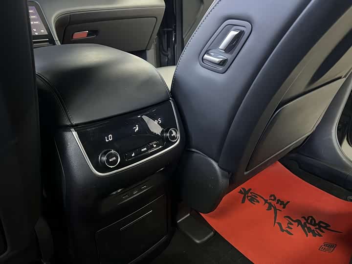 LiXiang One 2021 2021款 增程6座版