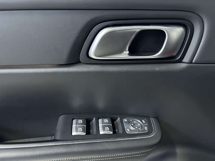 LiXiang One 2021 2021款 增程6座版