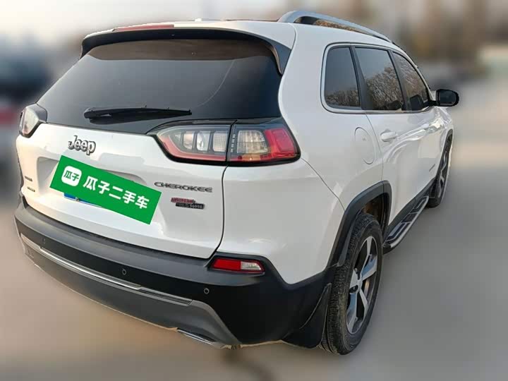 Jeep Cherokee 2020 2020款 2.0T 两驱领先版