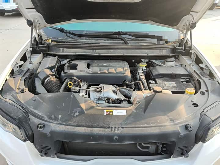 Jeep Cherokee 2020 2020款 2.0T 两驱领先版