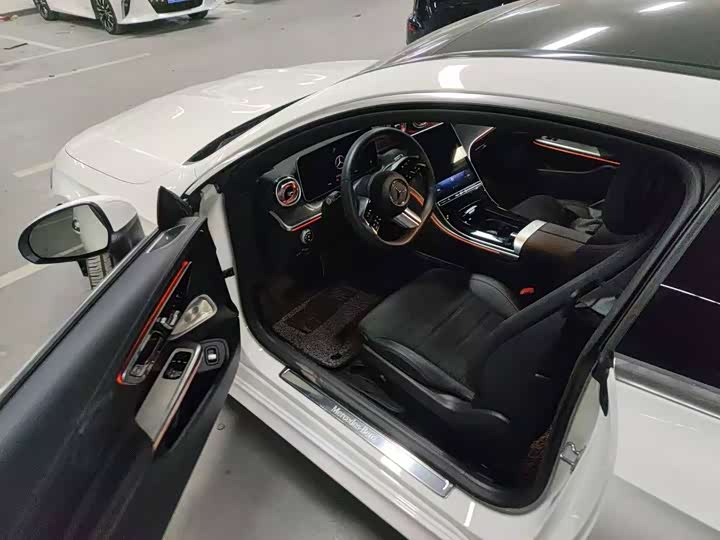 Mercedes-Benz CLE-Class 2024 2024款 CLE 300 4MATIC 动感型轿跑车