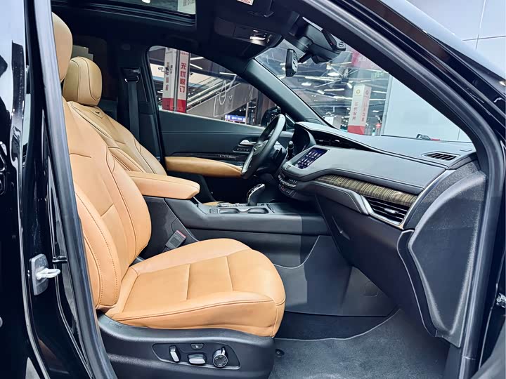 Cadillac XT4 2023 2023款 28T 两驱尊贵型