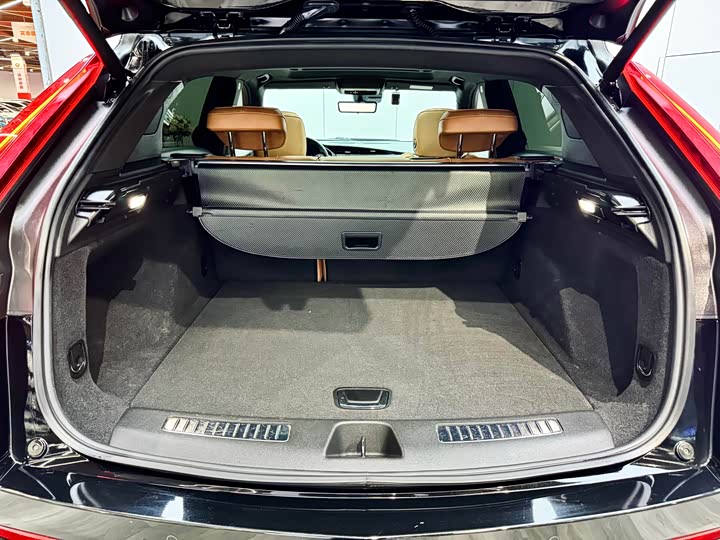 Cadillac XT4 2023 2023款 28T 两驱尊贵型