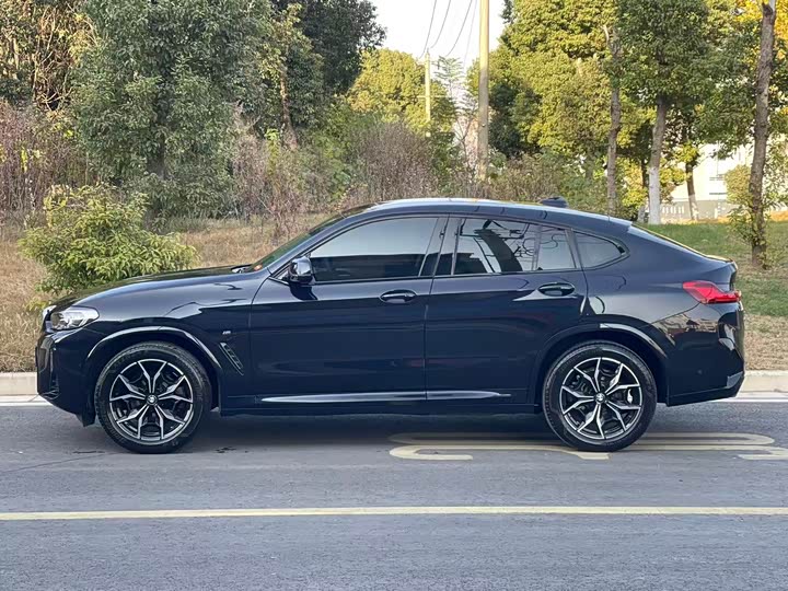 BMW X4 2022 2022款 xDrive 25i M运动套装