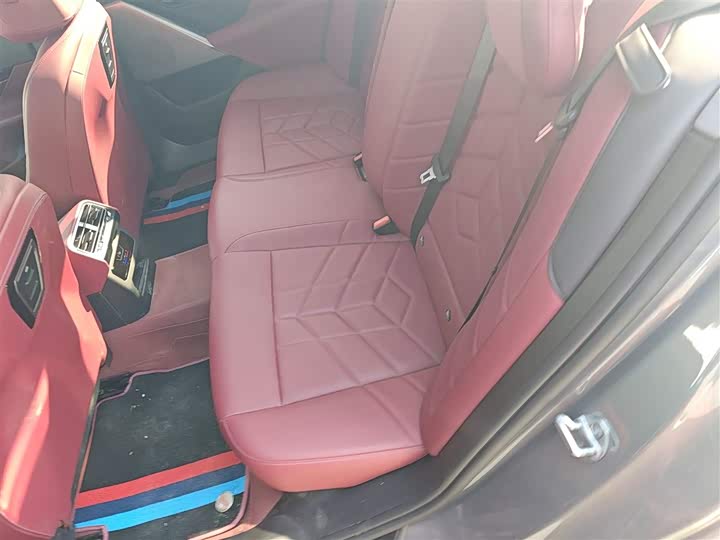 BMW i5 2024 2024款 eDrive 35L M运动套装