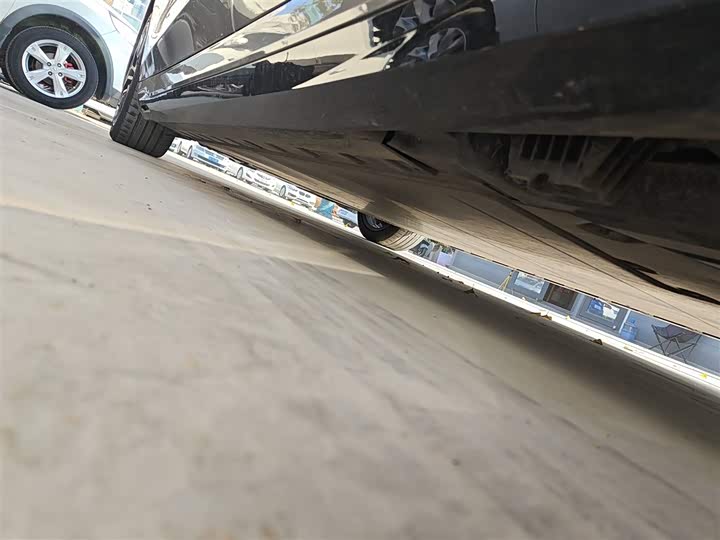 BMW i5 2024 2024款 eDrive 35L M运动套装