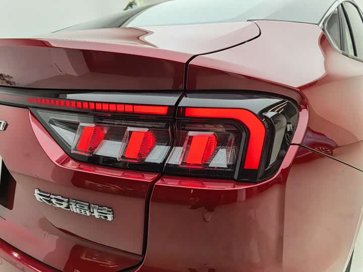 Ford Mondeo 2025 2025款 2.0T EcoBoost 至尊型