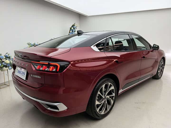 Ford Mondeo 2025 2025款 2.0T EcoBoost 至尊型