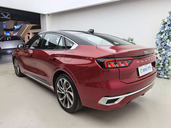 Ford Mondeo 2025 2025款 2.0T EcoBoost 至尊型
